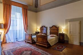 Dimora Storica Palazzo Puccini LSM