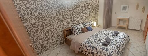 Luxury City Center Apartment