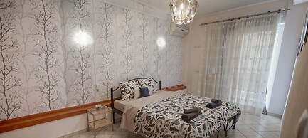 Luxury City Center Apartment