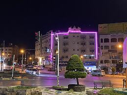 Sara Crown Hotel