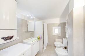 Ortigia Colourful Apartment