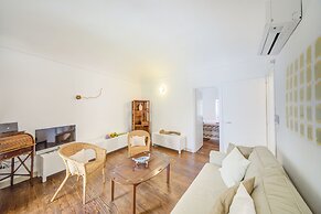 Ortigia Colourful Apartment