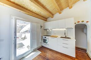 Ortigia Colourful Apartment