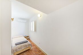 Ortigia Colourful Apartment