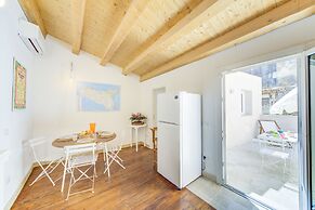 Ortigia Colourful Apartment