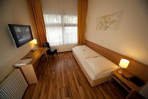 Hotel Zur Rebe
