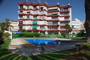 Corona central location mini penthouse