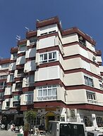 Corona central location mini penthouse