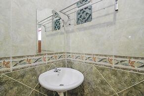 RedDoorz Plus near Alun Alun Kejaksan Cirebon