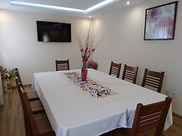 Hotel J&E by Serranillo