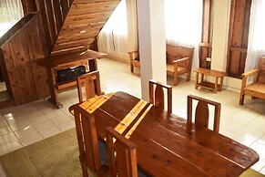 Santa Ana City Views Breathtaking Chalet