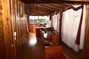 Santa Ana City Views Breathtaking Chalet