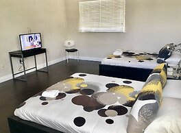 4BR Townhouse 320 by Ideal Experience VR