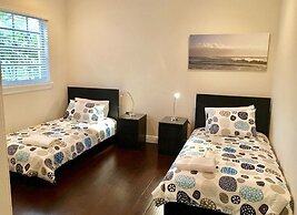 4BR Townhouse 320 by Ideal Experience VR