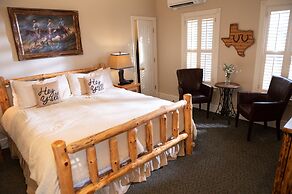 Gruene River Hotel & Retreat