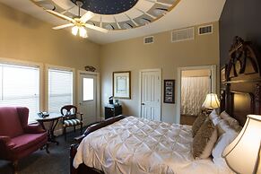 Gruene River Hotel & Retreat
