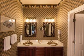 Gruene River Hotel & Retreat