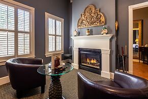 Gruene River Hotel & Retreat