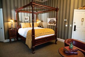 Gruene River Hotel & Retreat