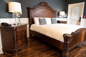 Gruene River Hotel & Retreat