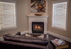 Gruene River Hotel & Retreat