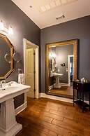 Gruene River Hotel & Retreat