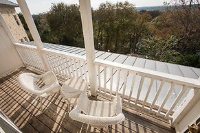 Gruene River Hotel & Retreat