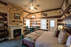 Gruene River Hotel & Retreat