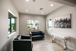 Americas Best Value Inn & Suites NE Houston Downtown I-610