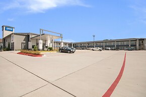 Americas Best Value Inn & Suites NE Houston Downtown I-610