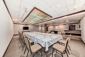 Jasper Inn & Suites by INNhotels