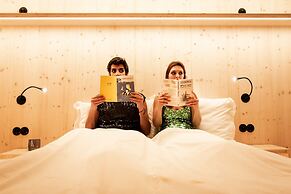 Zero Box Lodge Porto