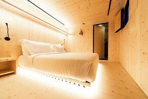 Zero Box Lodge Porto