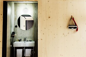 Zero Box Lodge Porto