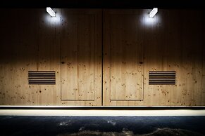 Zero Box Lodge Porto