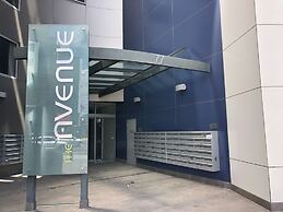 Staying Places - The Avenue