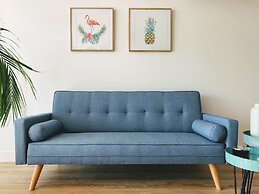 Staying Places - The Avenue