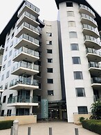 Staying Places - The Avenue