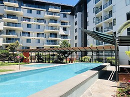 Staying Places - The Avenue