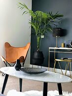 Staying Places - The Avenue