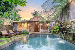 Pratiwi Ubud Villa