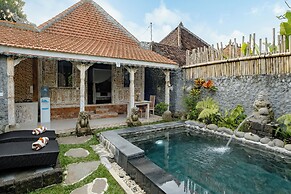 Pratiwi Ubud Villa