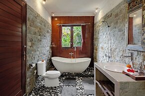 Pratiwi Ubud Villa