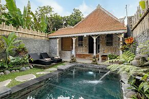 Pratiwi Ubud Villa