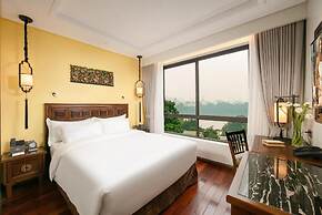 LUCIEN HANOI LAKESIDE HOTEL & ROOFTOP