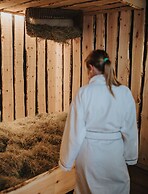 Presulis Hideaway Apartments & Restaurant