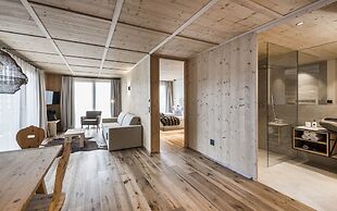 Presulis Hideaway Apartments & Restaurant