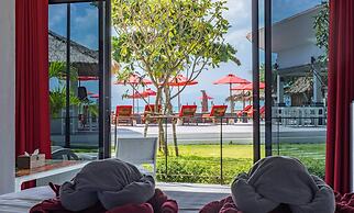 La Plage Resort & Beach Club