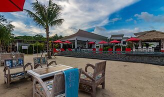 La Plage Resort & Beach Club