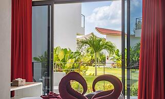 La Plage Resort & Beach Club